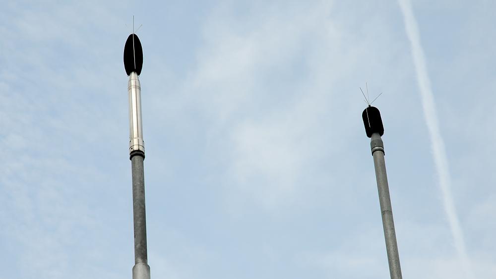 Foto Fluglärm Mikrofone (Quelle: UNH)