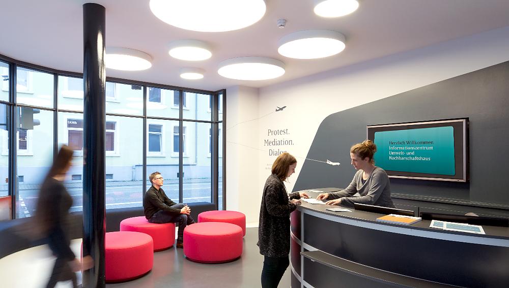 Foto Informationszentrum Foyer (Quelle: UNH / Martin Kraft)