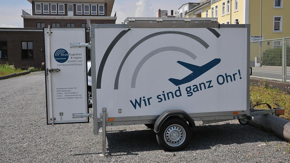 Mobile Lärmmessstation (Quelle: UNH)