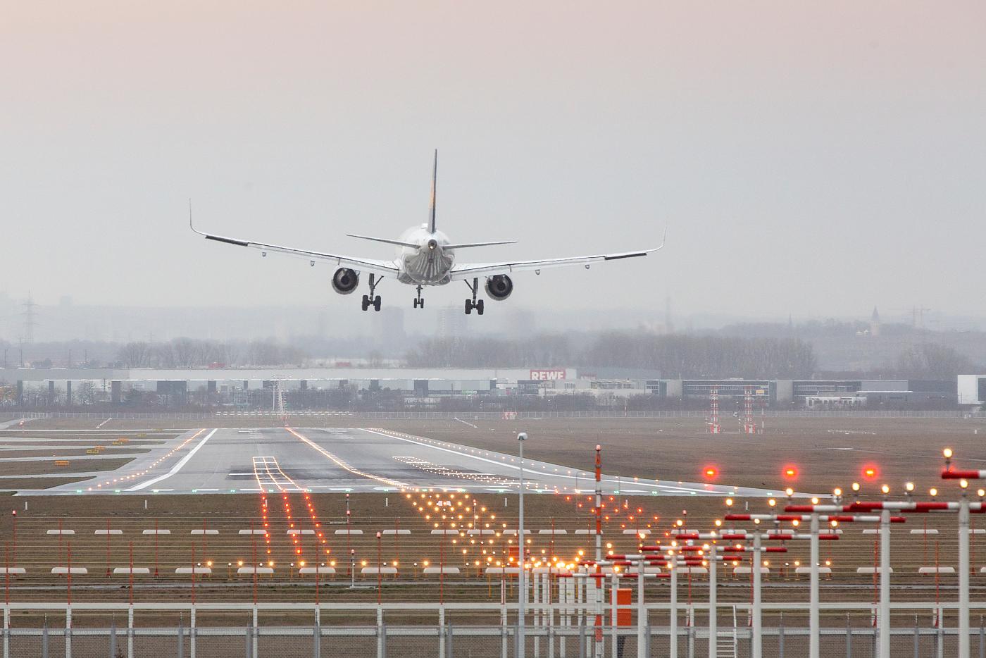 Lufthansamaschine im Anflug